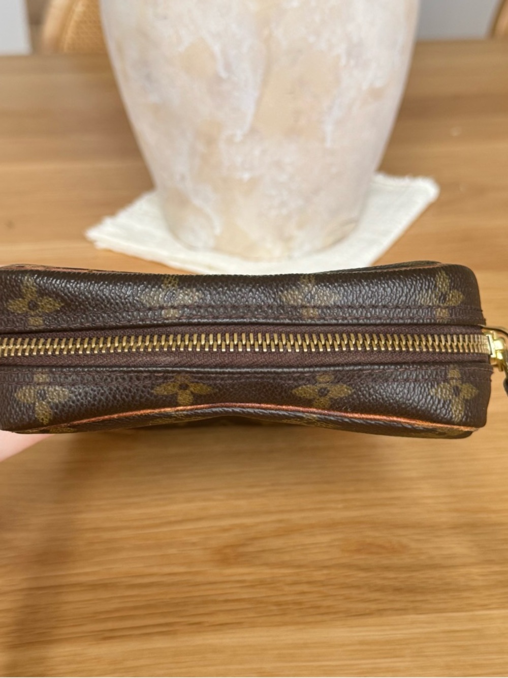 ✅AUTH✅LOUIS VUITTON DANUBE CROSSBODY BAG - Picture 6 of 13